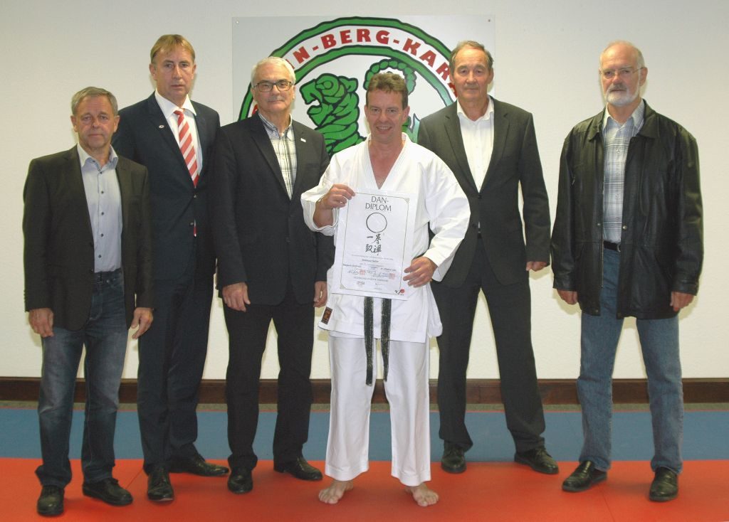 Zum Bild: (von links): Bernhard Milner, Rainer Katteluhn, Roland Lowinger, Andreas Seiler, Günter Mohr und Klaus Sterba.